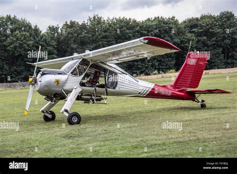 Propeller airplane cockpit with instrument panel Stock Photo - Alamy