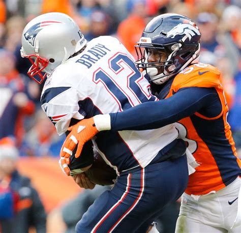 Von Miller sacks Tom Brady - Photos: Patriots vs. Broncos in AFC Championship - ESPN