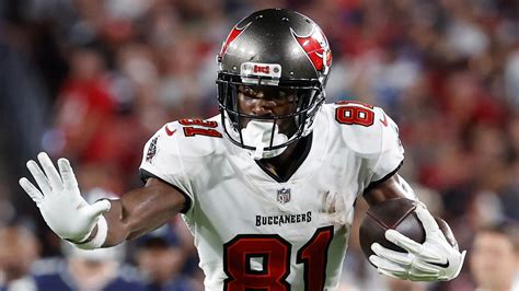 Buccaneers officially release wide receiver Antonio Brown - NBC Sports ...