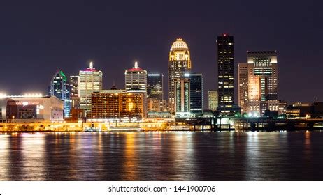 Skyline Louisville By Night Louisville Kentucky Stock Photo 1441900706 ...