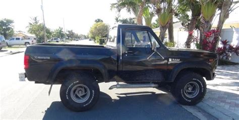 1982 DODGE RAM W150 - PROSPECTOR - SHORT-BED PICK UP for sale: photos ...