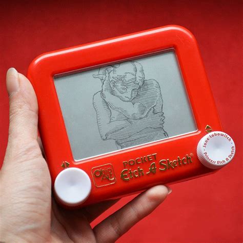 Etch A Sketch Art: This Girl's Work is Mind-Blowing | Reader's Digest