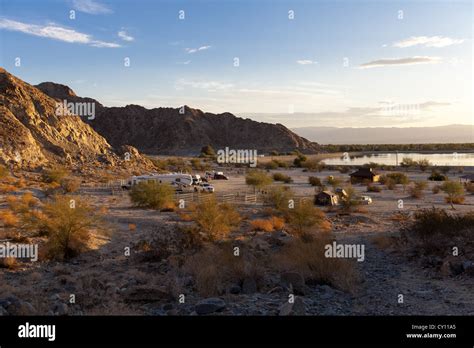 Rv's camping in the equestrian parking area of Lake Cahuilla County ...