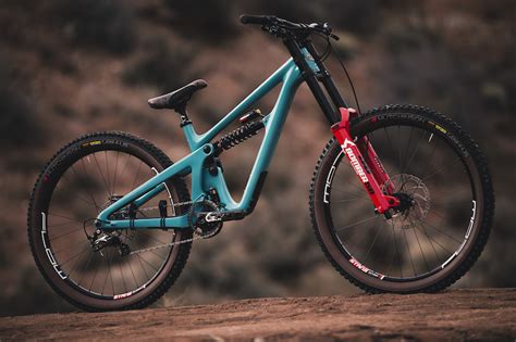 Bike Check: Reed Boggs' Yeti SB165 Freeride Build - Pinkbike