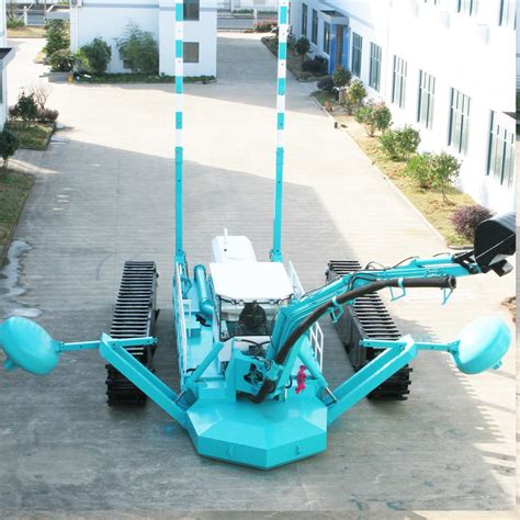 Multifunction Swamp Amphibious Excavator For River Dredging