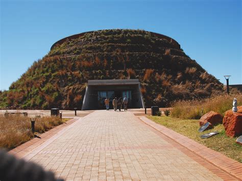 Felleng Tours - Sterkfontein & Maropeng