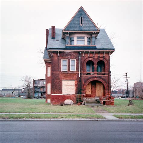 Deserted Places: Detroit's Abandoned Houses