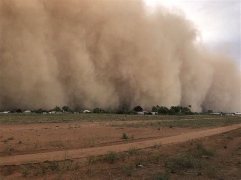 Apocalytic sandstorm changes day into night in Mildura, Australia in videos and pictures ...