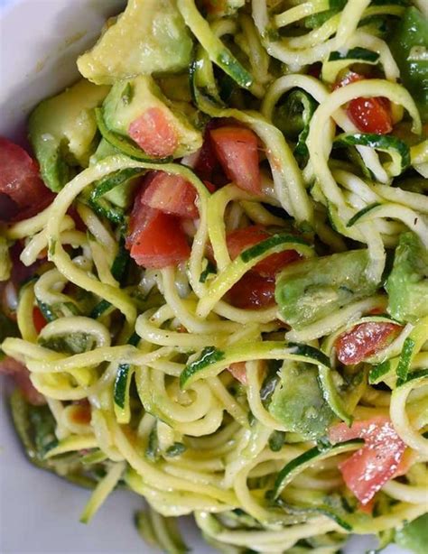 Try these spiralized zucchini recipes at home. They are quick, healthy ...