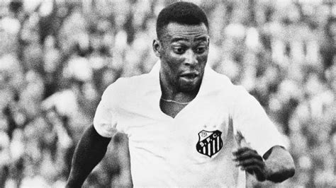 En este día… Pelé marca su gol número 1000 con Santos - UNANIMO Deportes