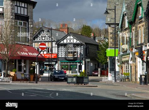 The Crescent, Windermere town, Lake District National Park, Cumbria Stock Photo: 56059493 - Alamy