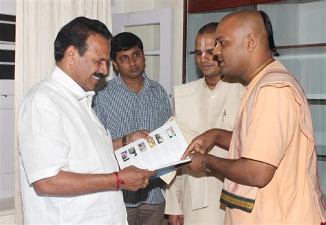 Devotees of Iskcon Bangalore greet Sri Sadananda Gowda, the New Chief ...