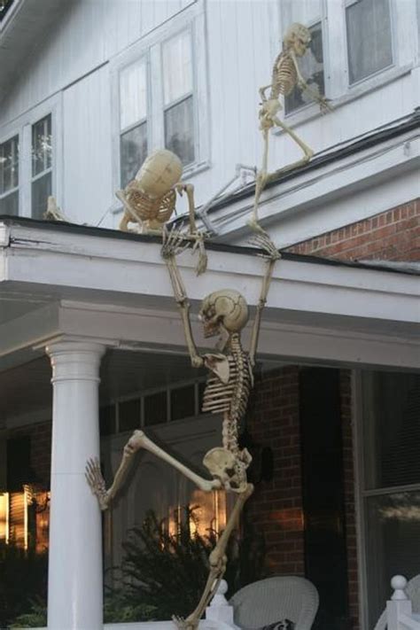 Indoor & Outdoor Halloween Skeleton Decorations Ideas