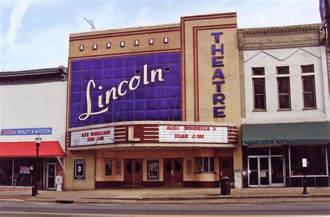 Lincoln Theatre (Fayetteville, Tn.) | Opened in 1951 with se… | Flickr