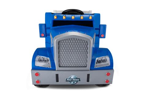 This Electric Semi-Truck Ride-On Toy Lets Your Kid Drive Their Own Big-Rig