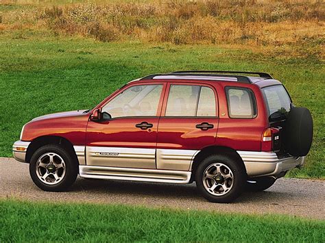 CHEVROLET Tracker Specs & Photos - 1999, 2000, 2001, 2002, 2003, 2004 - autoevolution