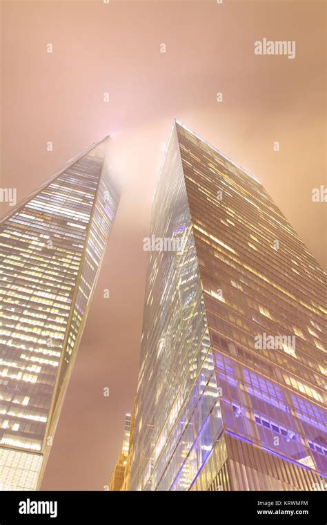 one world trade center at night Stock Photo - Alamy