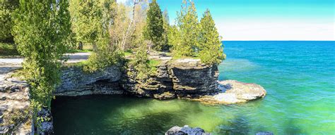 Wisconsin Explorer: Cave Point Door County Park