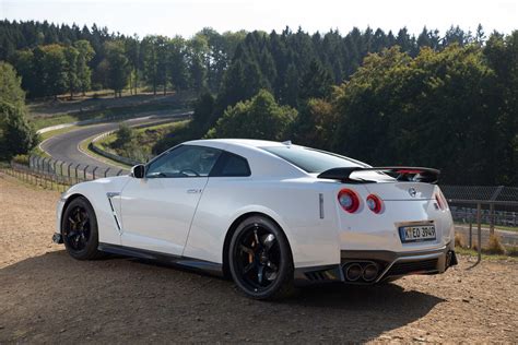 Nissan GT-R Track Edition leistet 570 PS – Die Testfahrer - Auto- und ...