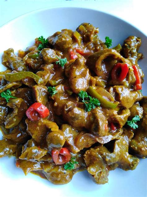 Curry chicken gizzards, you can serve with pap or rice | World Recipes