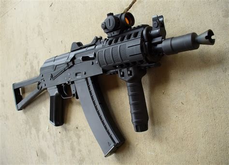 GUN : AKS - 74U