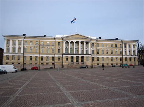 The University of Helsinki Main Building image - Free stock photo - Public Domain photo - CC0 Images