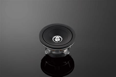 Technics releasing two new high-end speakers and an audiophile amplifier