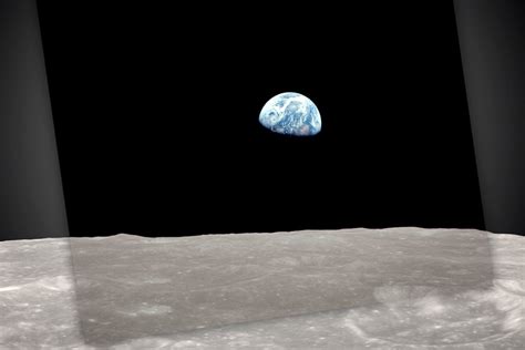 NASA re-creates iconic Apollo 8 'Earthrise' 45 years later - NBC News