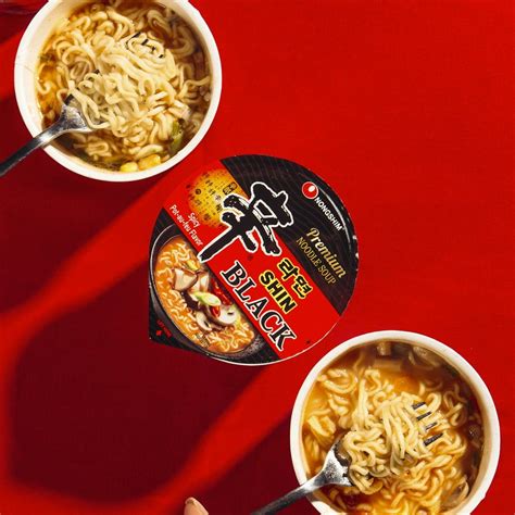 Nongshim Shin Ramen Ramyun Black Premium Noodle Soup (5 Pack) Plus NineChef Brand Long Handle ...