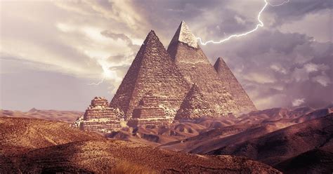 7 Surprising Facts About the Egyptian Pyramids - Factual Facts - Facts ...