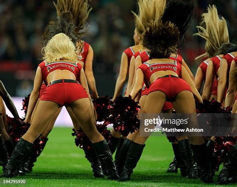 Tampa Bay Buccaneers Cheerleaders Photos and Premium High Res Pictures ...