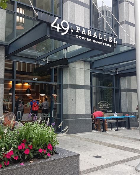 49th Parallel Coffee Roasters (Downtown)