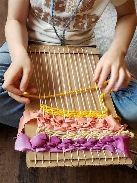 DIY Cardboard Weaving Loom — Cedar Dell Forest Farm