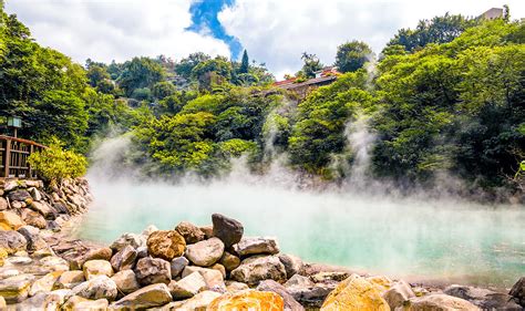 Beitou District: Tour Taipei Hot Springs & Yangmingshan Park