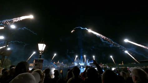 Luminous: The Symphony of Us Fireworks Show in 4k | Epcot - Walt Disney ...