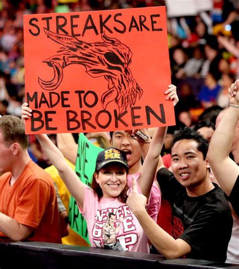 25 best modern Raw fan signs: photos | WWE