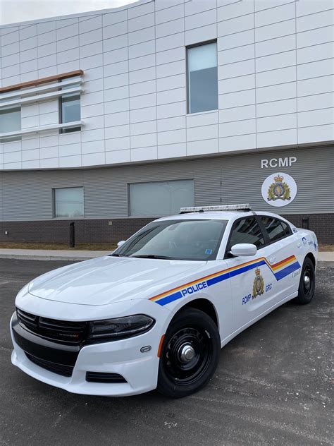 2019 RCMP Charger hemi AWD Charlottetown PEI | Police cars, Emergency ...