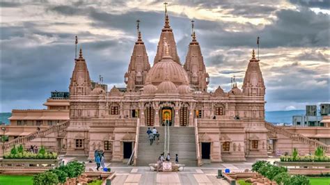 Swaminarayan Mandir Pune | Beautiful Swaminarayan Temple | VlogGoals ...