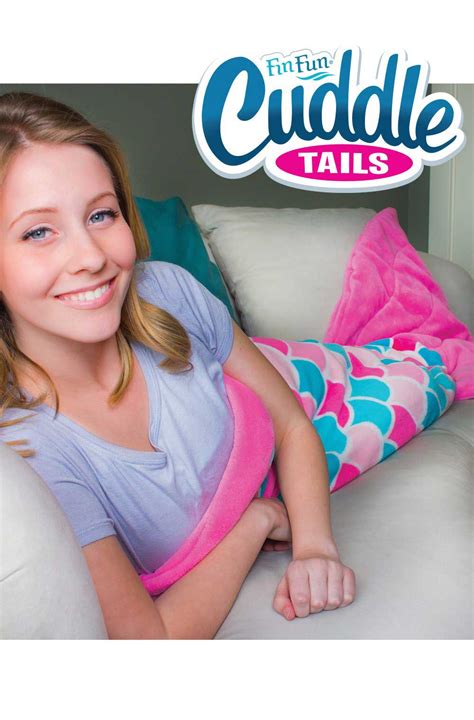 Mermaid Tail Blanket in Pink Dream – FinFriends