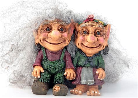 Deko Figur Troll Familie mit Elch Gnome Wichtel Dekoration Schweden Trollfamilie Fantasy Sammeln ...