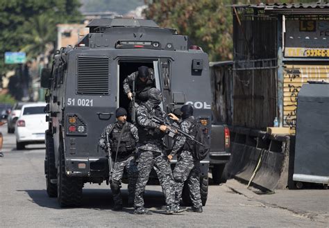 At least 25 dead during Brazilian police raid in Rio | AP News