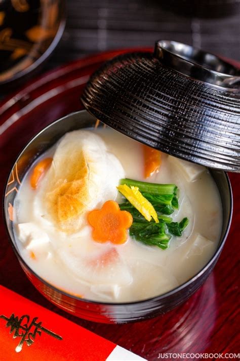 Ozoni お雑煮 - Japanese New Year Mochi Soup (Kansai Style) • Just One Cookbook