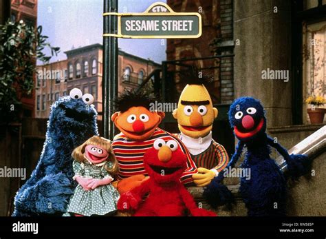 Sesame street -Fotos und -Bildmaterial in hoher Auflösung – Alamy