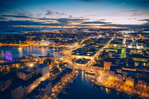 Nightlife in Helsinki: Best Bars, Clubs, & More