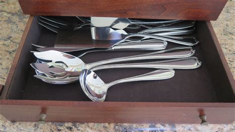 Reed & Barton Stainless Flatware Set w/Box - Oahu Auctions