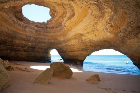 Grotte d'Algarve, Benagil, Portugal Albufeira, Places In Europe, Places To See, Rafting, Lago ...