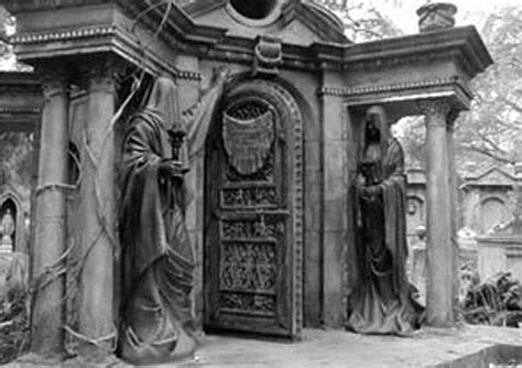 Creepy Cemetery Statues