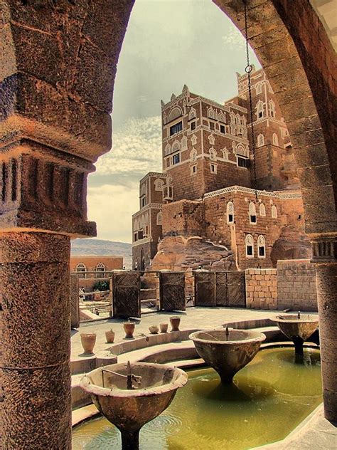 Dar Al-Hajar II by Saddam Al-Harazi on 500px | Yemen, Yemen travel, Yemen architecture