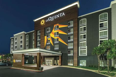 La Quinta Inn & Suites Downtown San Antonio, TX - See Discounts