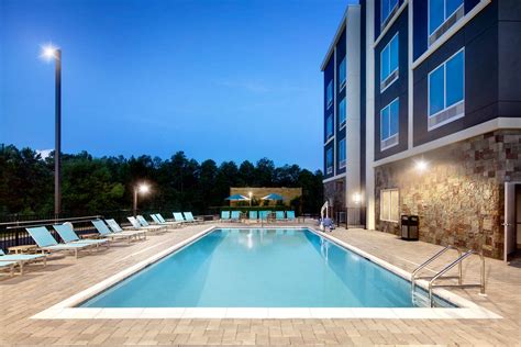 Hilton Garden Inn Airport Panama City, FL - See Discounts